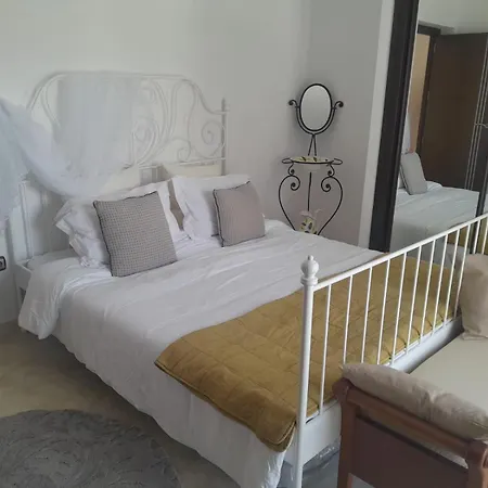 Villa Villa *
