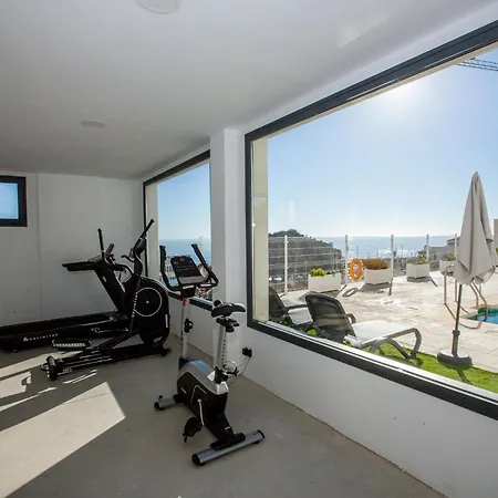 Icon Luxury Seaview Marina