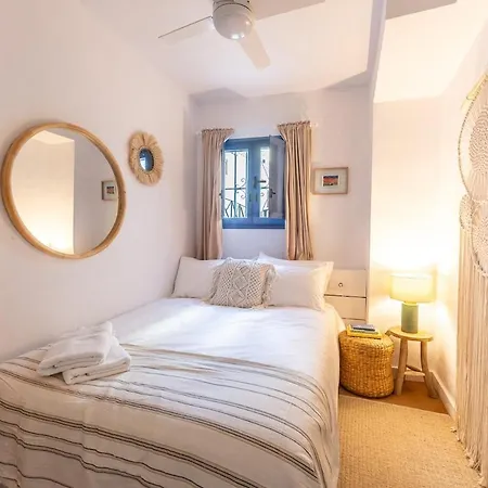 Holiday home La Perla Del Pueblo - 4-Bed Retreat - Pool & Sea Views