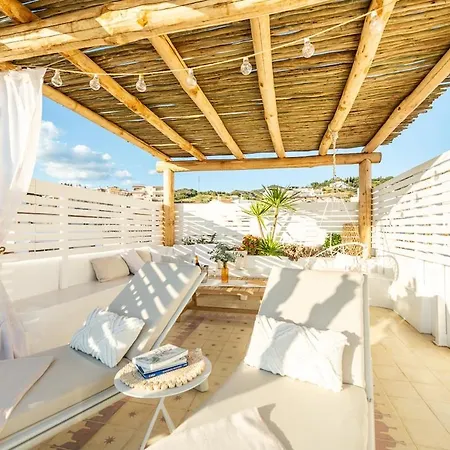 Holiday home La Perla Del Pueblo - 4-Bed Retreat - Pool & Sea Views Almunecar