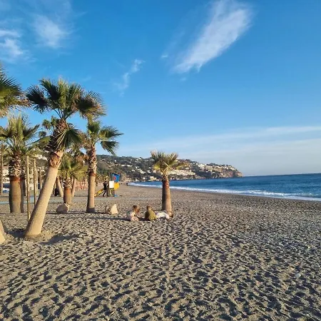 La Perla Del Pueblo - 4-Bed Retreat - Pool & Sea Views Holiday home Almunecar