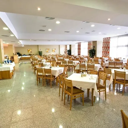 Khách sạn Bahia 4*
