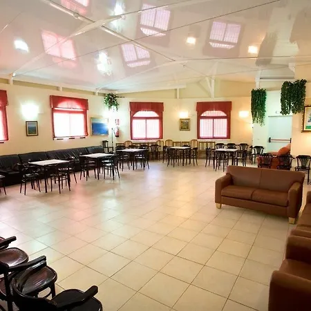 Hotel Olas De