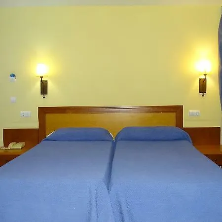 Hotel Olas De