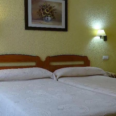 Olas De Hotel