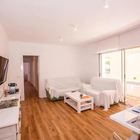 White Great Location Apartment Almunecar